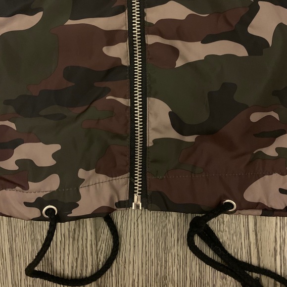 Army pattern windbreaker - Picture 2 of 5
